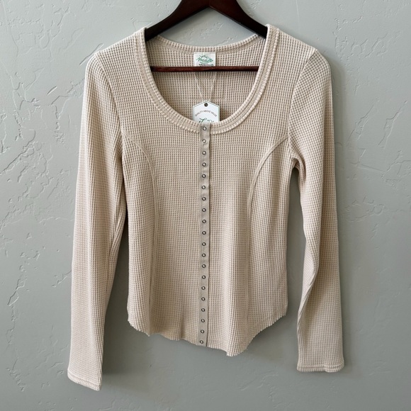 Oatmeal Waffle Knit Button Up Top | Size M | NWT | Panel Detail Long Sleeve - Picture 3 of 10